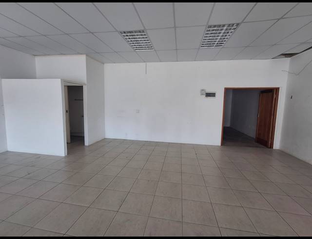 4,282M² BUSINESS CENTRE FOR SALE IN GONUBIE